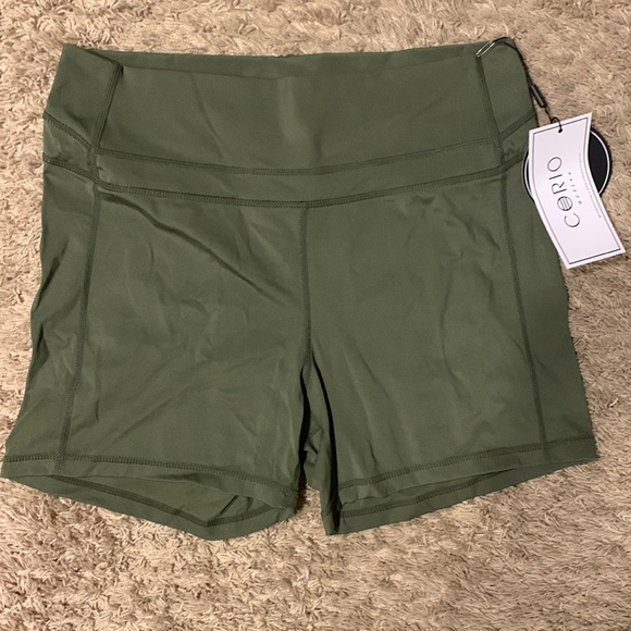Corio active shorts in olive green - Picture 1 of 3